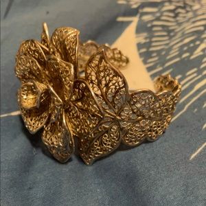 Unique gold-plated rose bangle